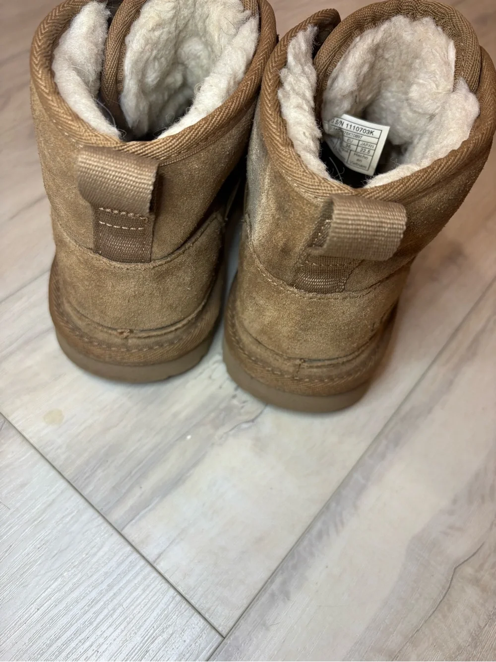 UGG Kids Chestnut Suede Shearling Strap Boot